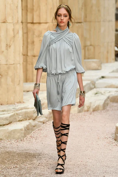 Look 58